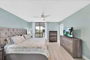 5250 Las Verdes Cir, Delray Beach, FL 33484 - Photo 12