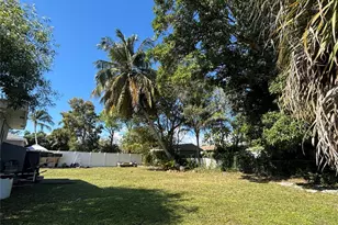 935 NE 33rd St, Oakland Park, FL 33334 - Photo 4