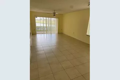 12104 Glenmoor Drive #12104, West Palm Beach, FL 33409 - Photo 2