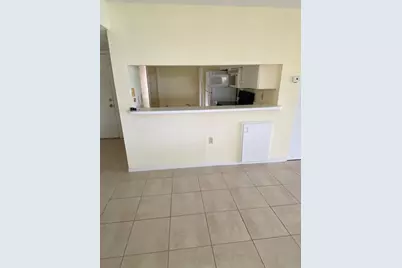 12104 Glenmoor Drive #12104, West Palm Beach, FL 33409 - Photo 4