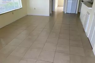 12104 Glenmoor Dr, West Palm Beach, FL 33409 - Photo 6