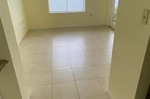 12104 Glenmoor Dr, West Palm Beach, FL 33409 - Photo 8