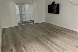 250 NE 20th St, Boca Raton, FL 33431 - Photo 14