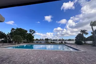 214 Lake Pointe Dr, Oakland Park, FL 33309 - Photo 10