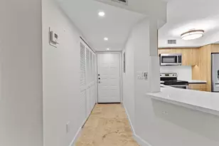 1280 S Alhambra Cir Unit, Coral Gables, FL 33146 - Photo 10