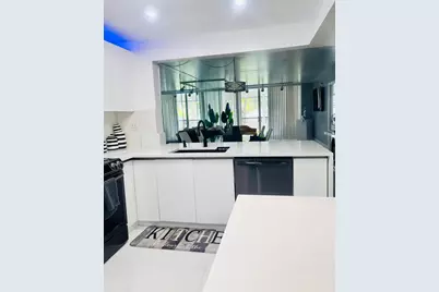 3910 Inverrary Boulevard #203B, Lauderhill, FL 33319 - Photo 12