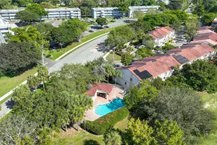 8464 Lagos De Campo Blvd, Tamarac, FL 33321 - Photo 38