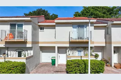 8464 Lagos De Campo Boulevard, Tamarac, FL 33321 - Photo 32