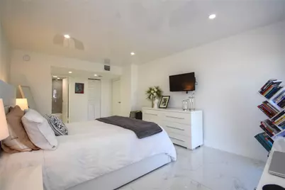 20301 W Country Club Drive #930, Aventura, FL 33180 - Photo 30