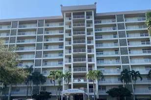 3510 Oaks Way, Pompano Beach, FL 33069 - Photo 1