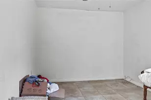 3446 NW 17th St, Miami, FL 33125 - Photo 18