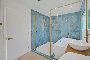 701 NE 164th St, Miami, FL 33162 - Photo 26