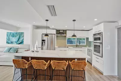 701 NE 164th Street, Miami, FL 33162 - Photo 6