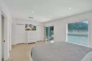 701 NE 164th St, Miami, FL 33162 - Photo 30