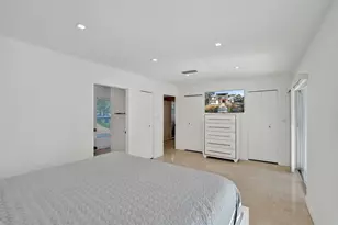 701 NE 164th St, Miami, FL 33162 - Photo 30