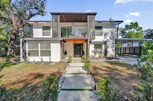 701 NE 164th St, Miami, FL 33162 - Photo 4