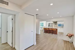 701 NE 164th St, Miami, FL 33162 - Photo 20