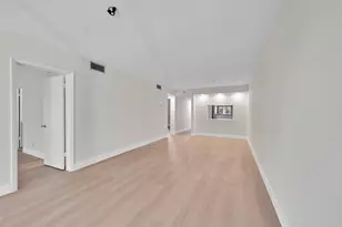 8411 Forest Hills Dr, Coral Springs, FL 33065 - Photo 4