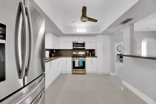 9611 NW 3rd St, Pembroke Pines, FL 33024 - Photo 10