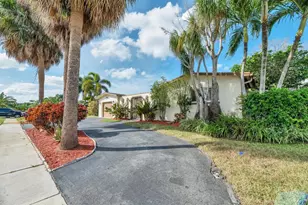 9611 NW 3rd St, Pembroke Pines, FL 33024 - Photo 36