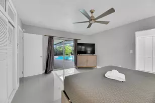 9611 NW 3rd St, Pembroke Pines, FL 33024 - Photo 18