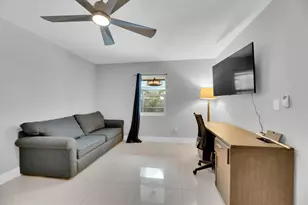 9611 NW 3rd St, Pembroke Pines, FL 33024 - Photo 28