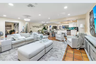 980 SW 70th Avenue, Plantation, FL 33317 - Photo 12