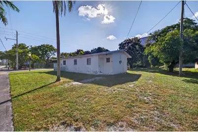 900 NW 2nd Street, Fort Lauderdale, FL 33311 - Photo 18