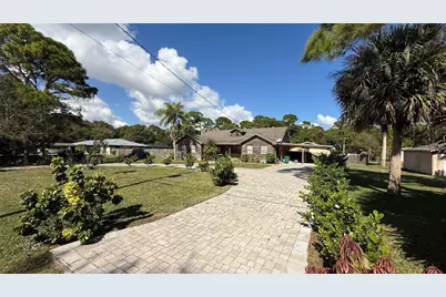 354 Baysinger Avenue, Fort Pierce, FL 34982 - Photo 2