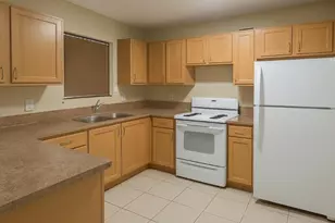 734 NW 13th Terrace, Fort Lauderdale, FL 33311 - Photo 4