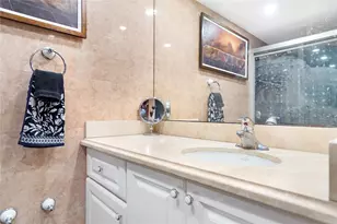 2500 NE 48th Ln, Fort Lauderdale, FL 33308 - Photo 24