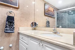 2500 NE 48th Ln, Fort Lauderdale, FL 33308 - Photo 24