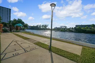 1609 N Riverside Dr, Pompano Beach, FL 33062 - Photo 36