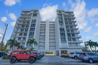 1609 N Riverside Drive #304, Pompano Beach, FL 33062 - Photo 1