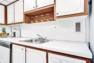 4250 Galt Ocean Dr, Fort Lauderdale, FL 33308 - Photo 10