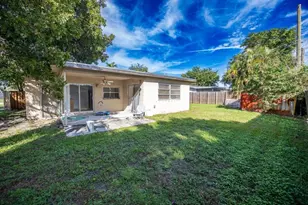 9370 NW 25th Ct, Sunrise, FL 33322 - Photo 36