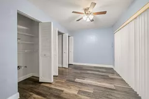 370 Fairway Cir, Weston, FL 33326 - Photo 32