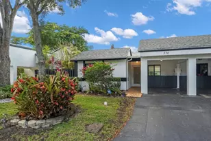 370 Fairway Cir, Weston, FL 33326 - Photo 8