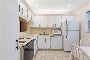 3150 Holiday Springs Blvd, Margate, FL 33063 - Photo 2