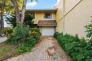 5640 Santiago Cir, Boca Raton, FL 33433 - Photo 2