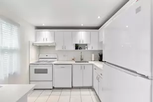 7807 Golf Cir Dr, Margate, FL 33063 - Photo 10