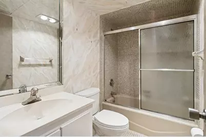 3960 Oaks Clubhouse Drive #502, Pompano Beach, FL 33069 - Photo 14