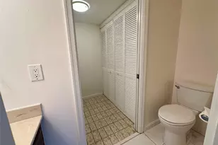 444 Pine Cir, Boca Raton, FL 33432 - Photo 12