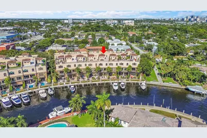2254 SE 7th Street, Pompano Beach, FL 33062 - Photo 1