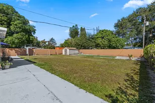 31 Miami Gardens Rd, West Park, FL 33023 - Photo 24