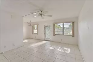 167 Grantham, Deerfield Beach, FL 33442 - Photo 4