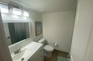 2286 Anchorage Ln, Naples, FL 34104 - Photo 4