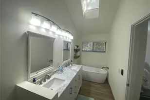 2286 Anchorage Ln, Naples, FL 34104 - Photo 22