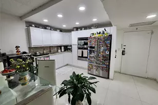 2500 Parkview Dr, Hallandale Beach, FL 33009 - Photo 16