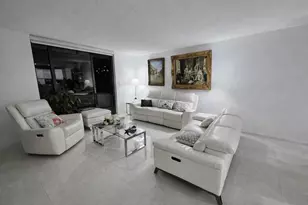 2500 Parkview Dr, Hallandale Beach, FL 33009 - Photo 4
